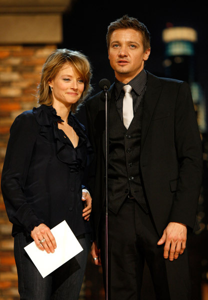 Jodie Foster and Jeremy Renner