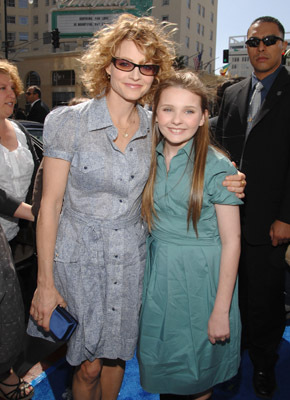 Jodie Foster and Abigail Breslin