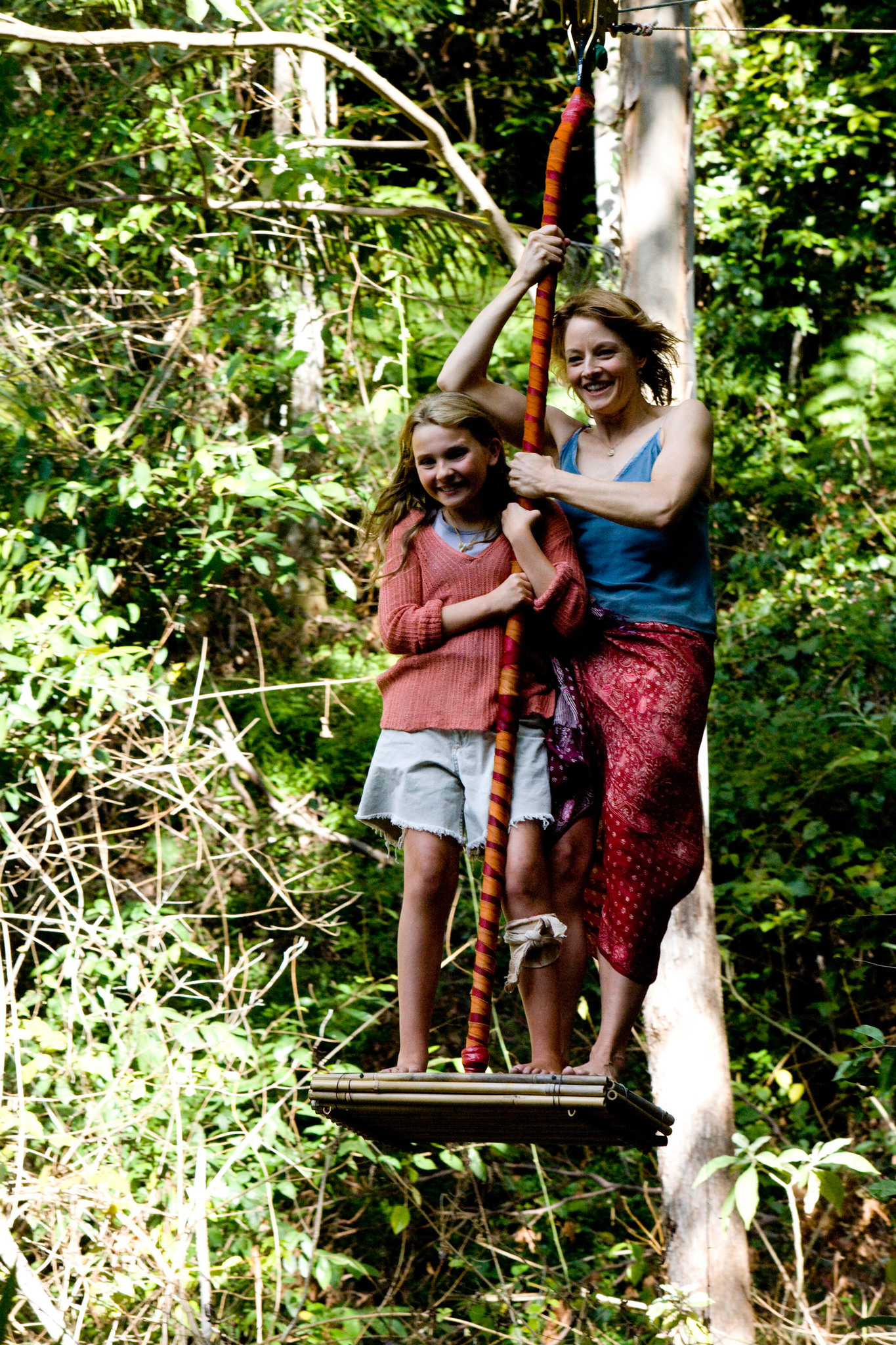 Still of Jodie Foster and Abigail Breslin in Nim's Island (2008)
