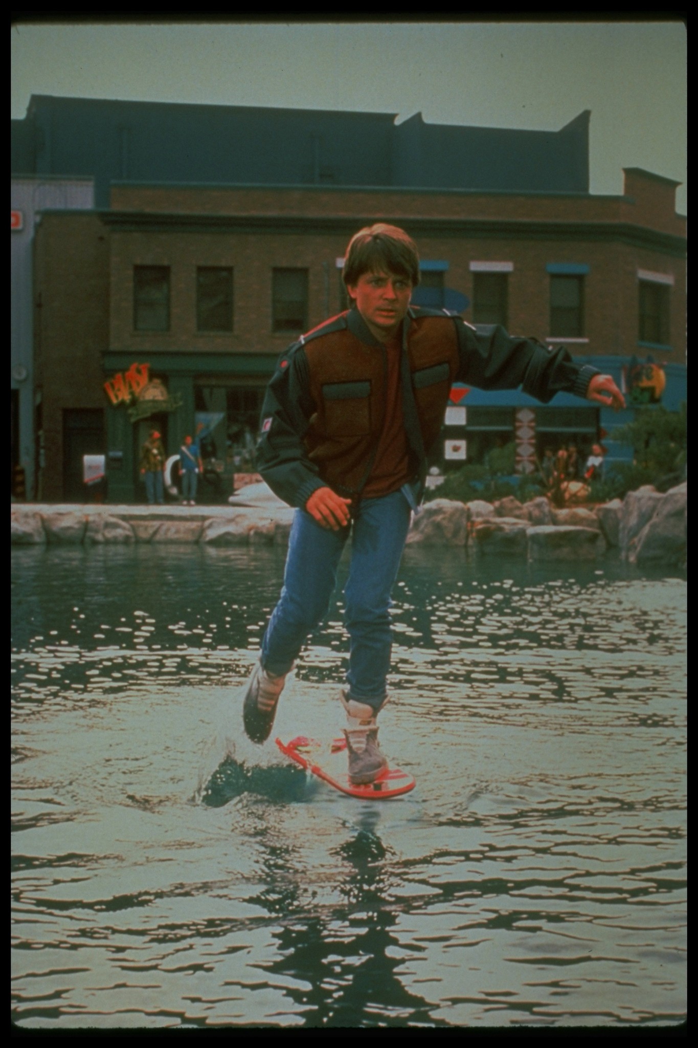 Still of Michael J. Fox in Atgal i ateiti II (1989)