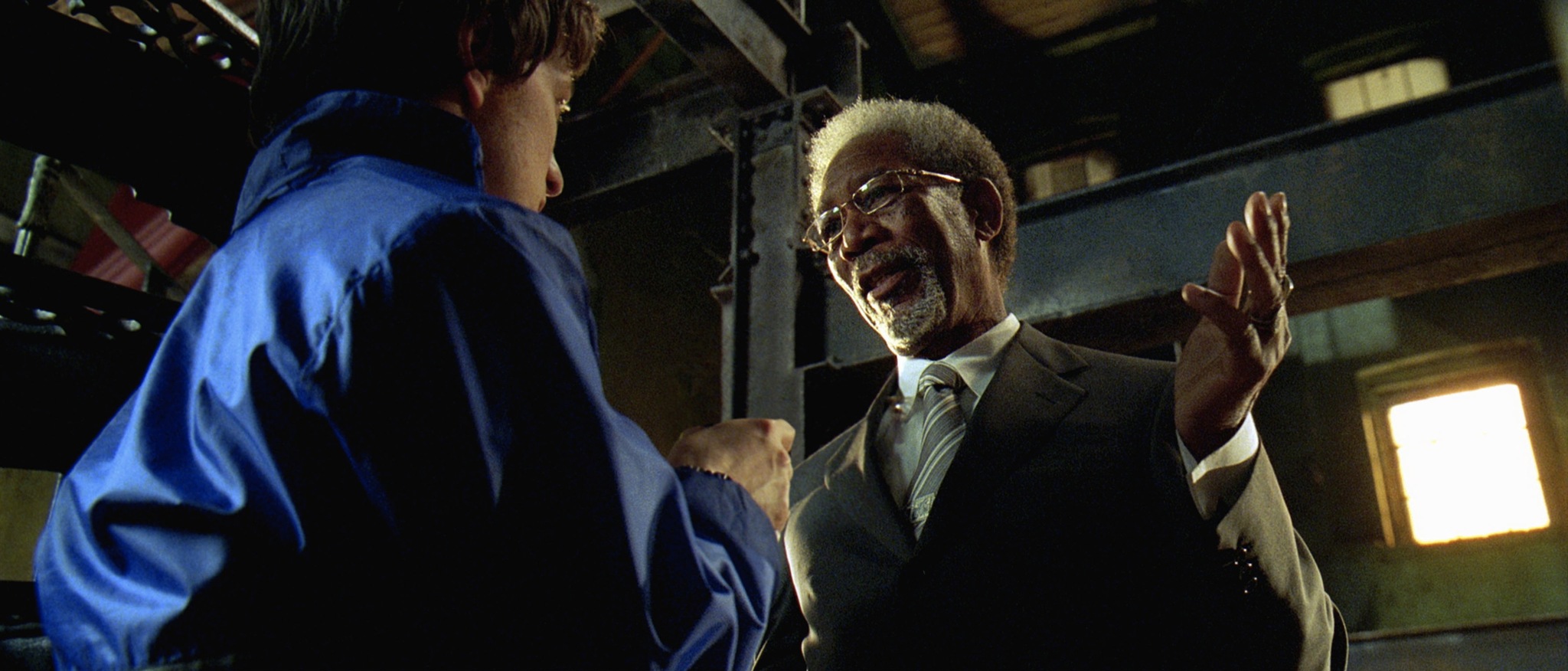 Still of Morgan Freeman and James McAvoy in Ieskomas (2008)