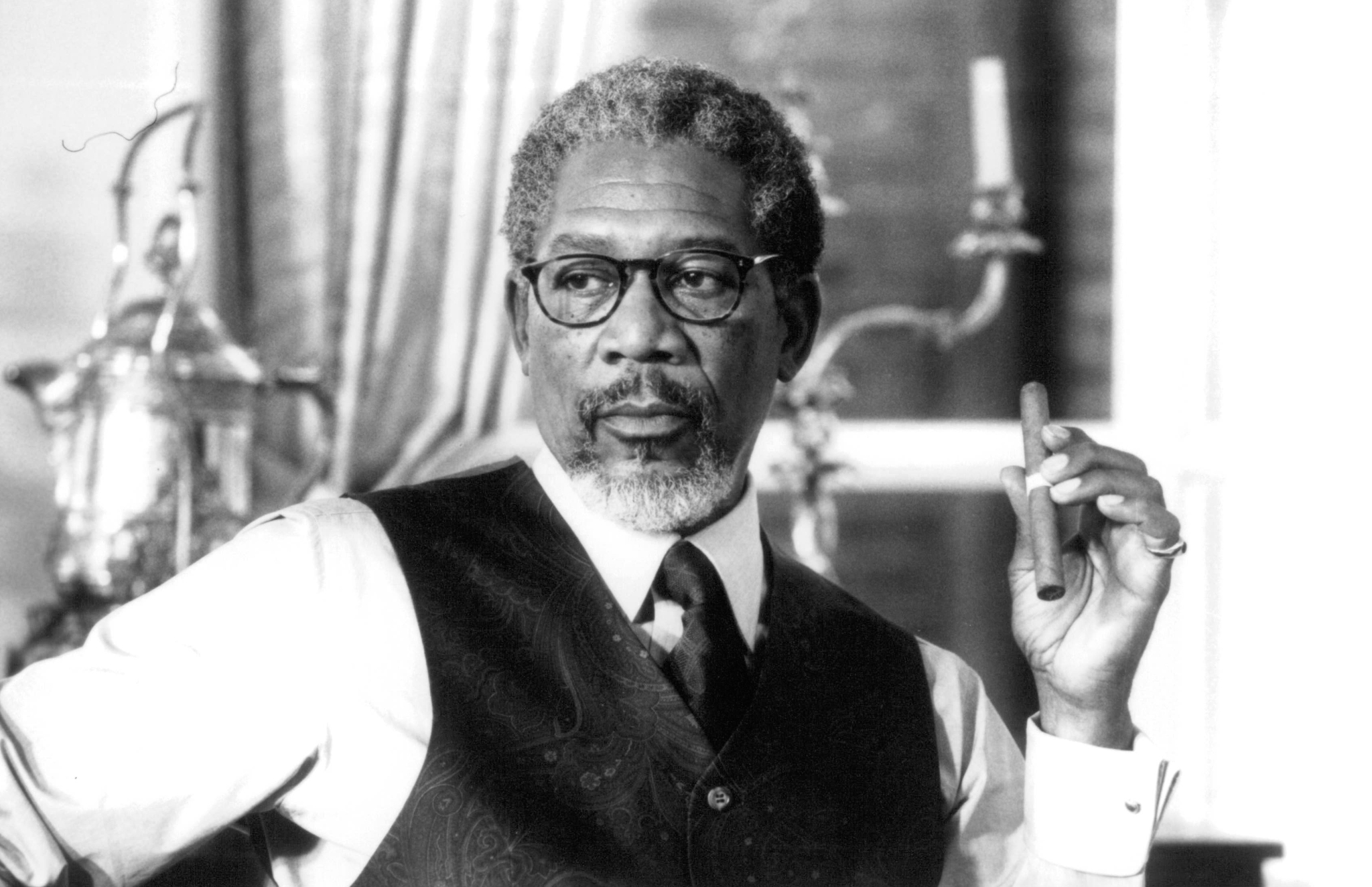 Still of Morgan Freeman in Chain Reaction (1996)