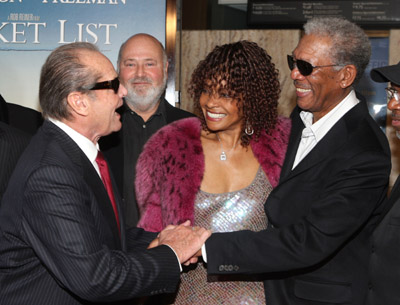 Morgan Freeman, Jack Nicholson, Rob Reiner and Beverly Todd at event of The Bucket List (2007)