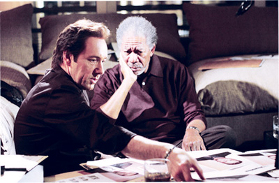 Still of Morgan Freeman and Kevin Spacey in Edison (2005)