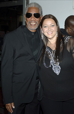 Morgan Freeman and Camryn Manheim at event of An Unfinished Life (2005)
