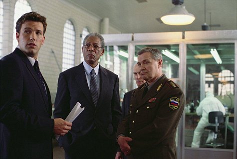 (Left to right) Ben Affleck as Jack Ryan, Morgan Freeman as DCI William Cabot and Lev Prygounov as General Saratkin in 