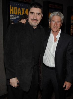 Richard Gere and Alfred Molina at event of The Hoax (2006)
