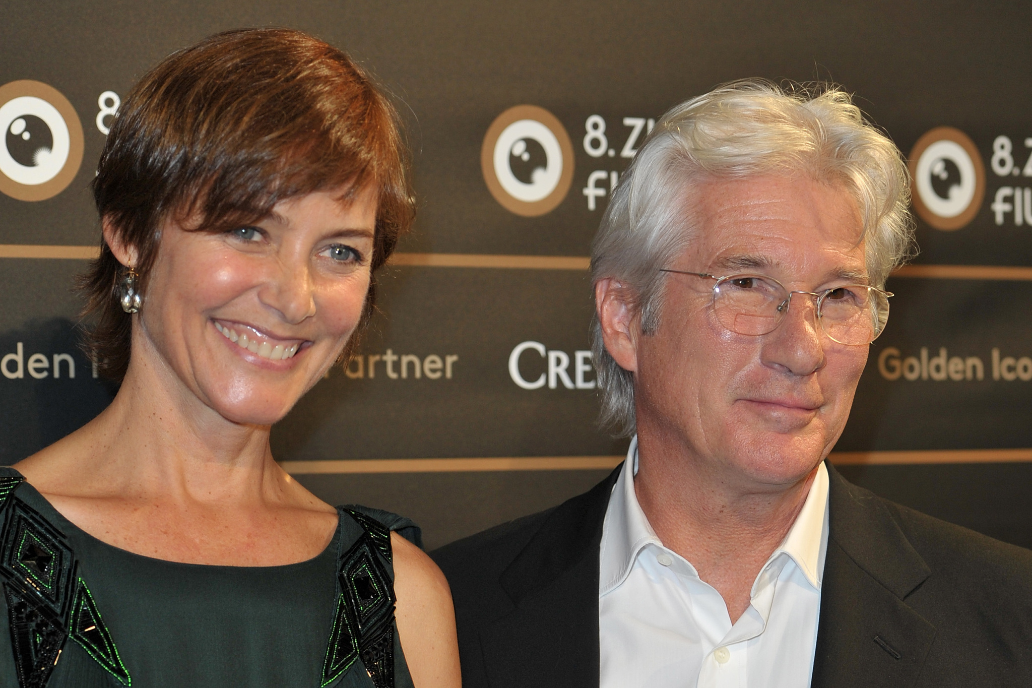 Richard Gere and Carey Lowell at event of Apgaulinga aistra (2012)