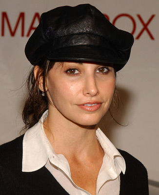 Gina Gershon