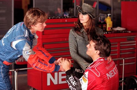 Still of Gina Gershon, Cristián de la Fuente and Kip Pardue in Driven (2001)