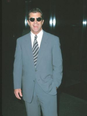 Mel Gibson at event of An Ideal Husband (1999)