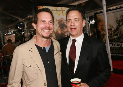 Tom Hanks and Bill Paxton at event of The Pacific (2010)