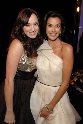 Teri Hatcher and Andrea Bowen