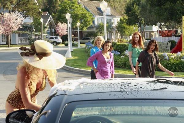 Still of Teri Hatcher, Nicollette Sheridan, Felicity Huffman, Marcia Cross and Eva Longoria in Nusivylusios namu seimininkes (2004)