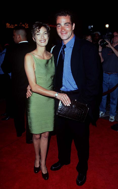 Teri Hatcher and Jon Tenney at event of 2 Days in the Valley (1996)