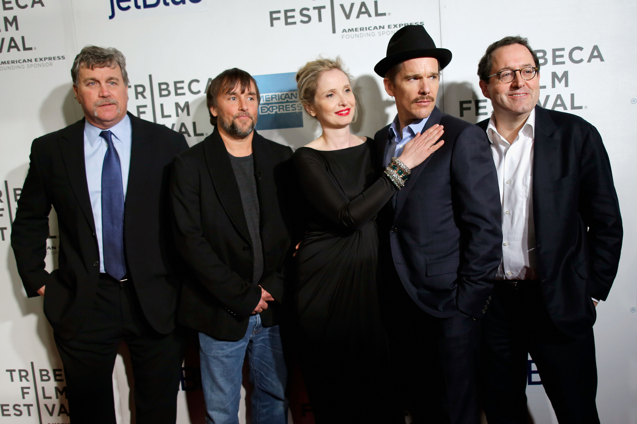 Ethan Hawke, Julie Delpy, Richard Linklater, Tom Bernard and Michael Barker at event of Pries vidurnakti (2013)