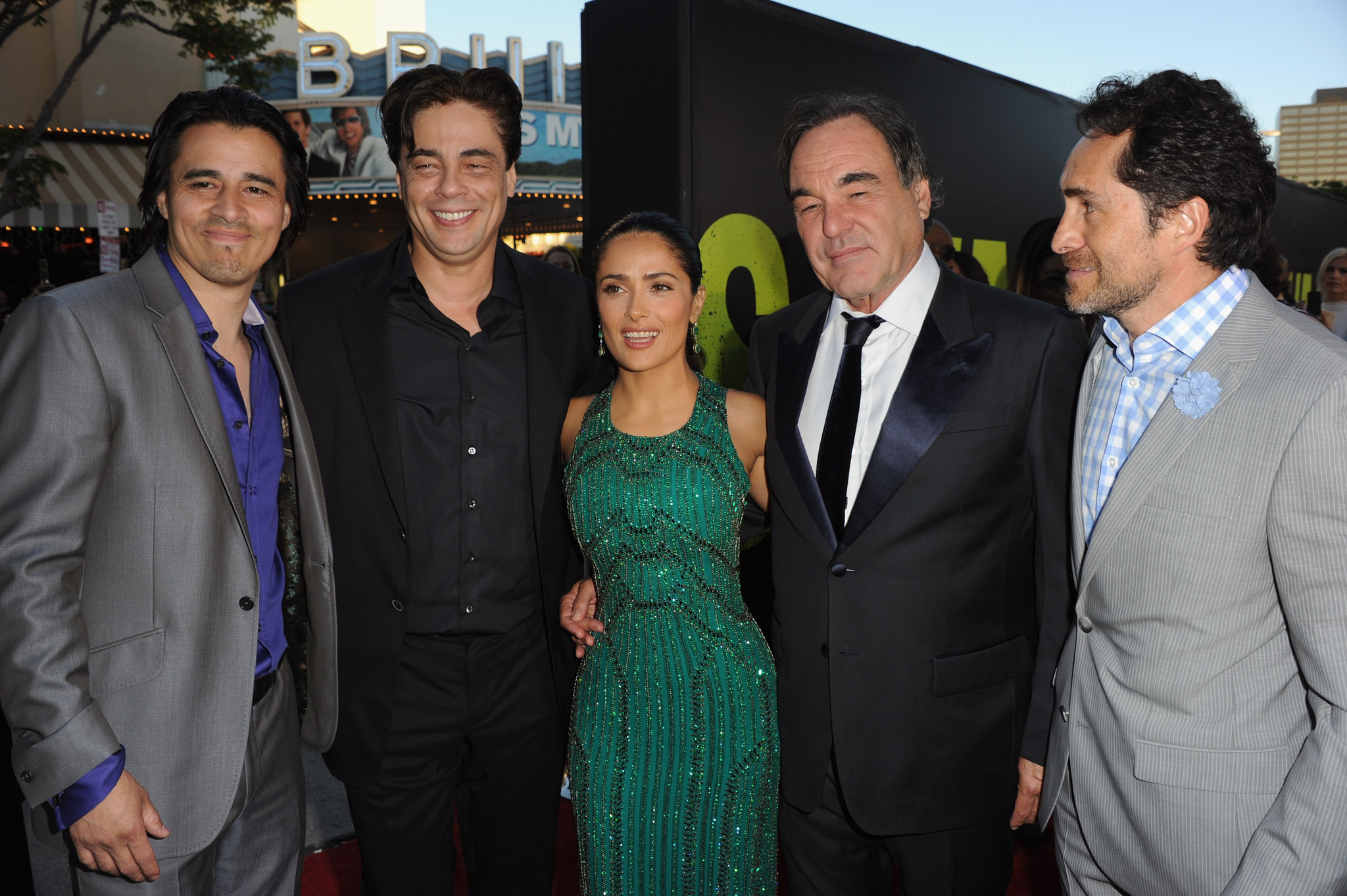 Salma Hayek, Oliver Stone, Benicio Del Toro, Demian Bichir and Antonio Jaramillo at event of Laukiniai (2012)