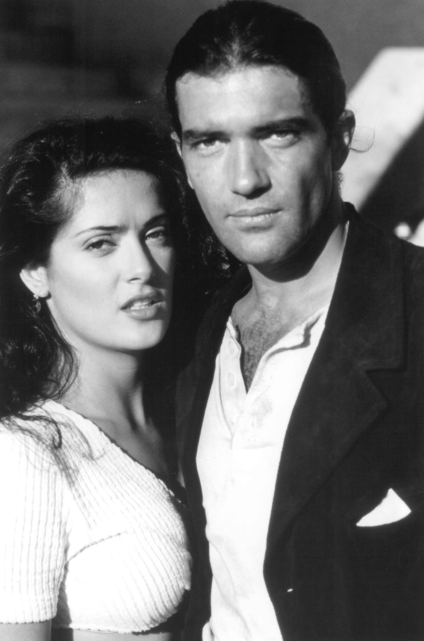 Still of Antonio Banderas and Salma Hayek in Desperado (1995)