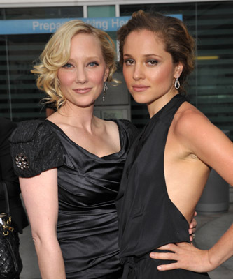 Anne Heche and Margarita Levieva at event of Mergisius (2009)