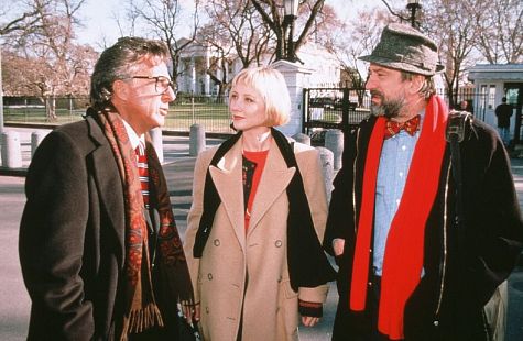 Still of Robert De Niro, Anne Heche and Dustin Hoffman in Wag the Dog (1997)