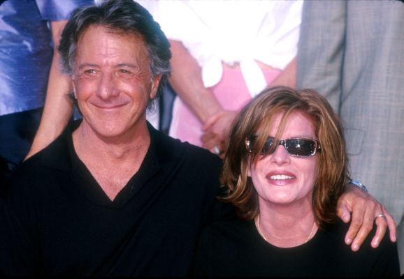 Dustin Hoffman and Rene Russo