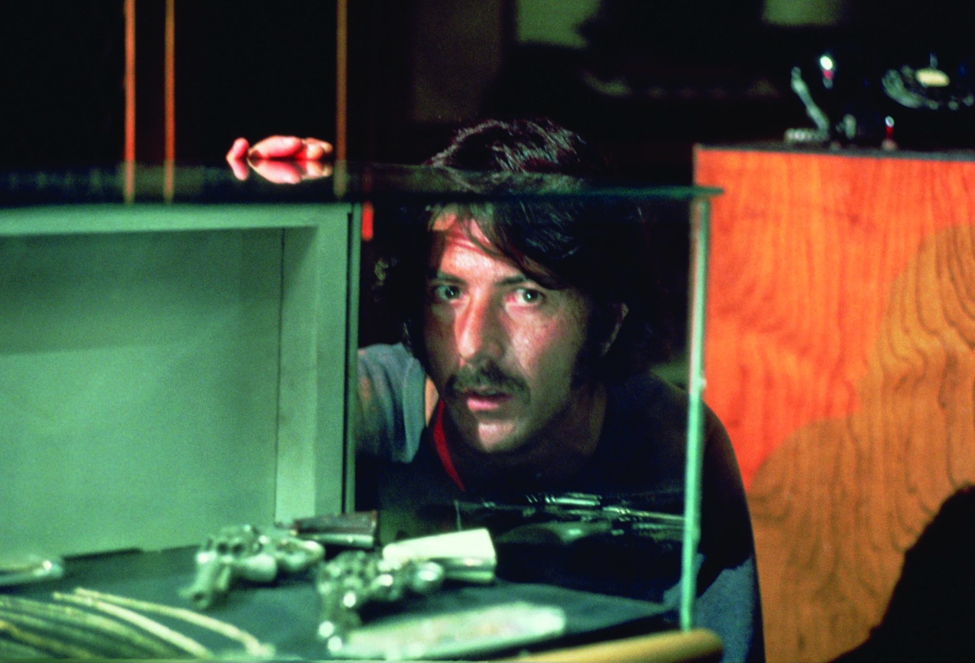 Still of Dustin Hoffman in Straight Time (1978)