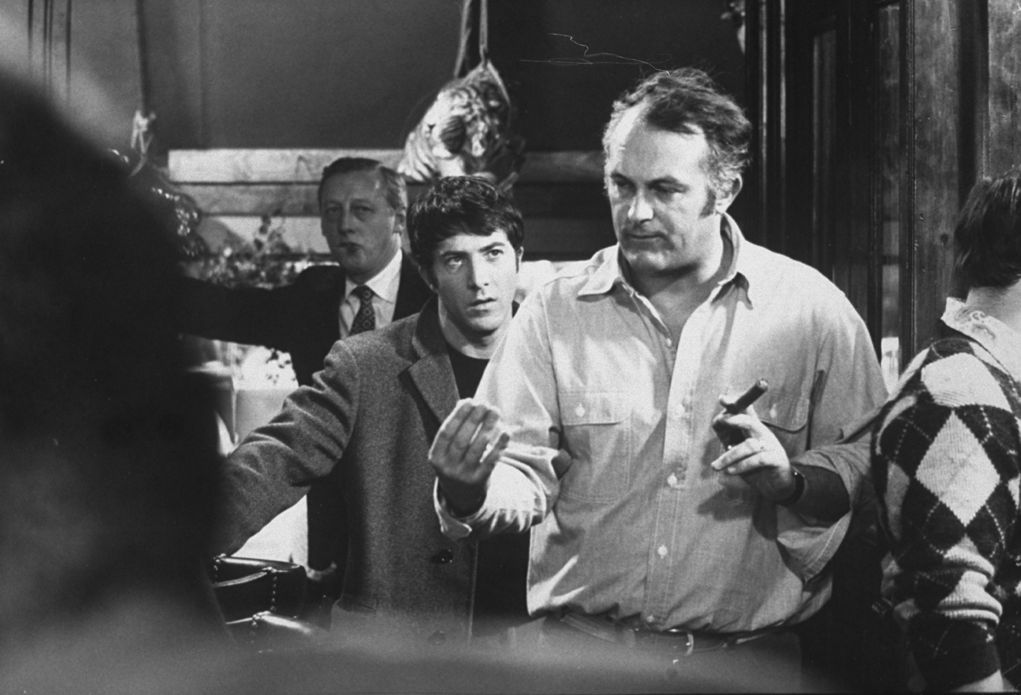 Still of Dustin Hoffman and Peter Yates in John and Mary (1969)