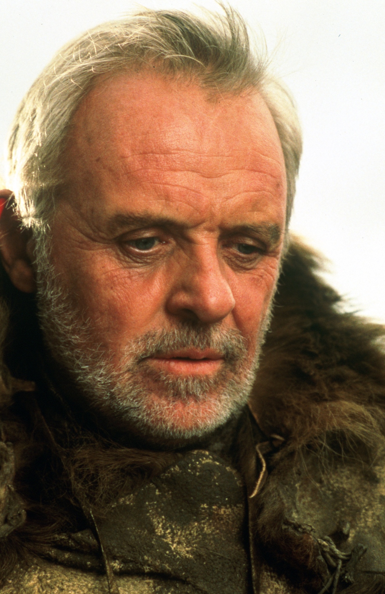 Still of Anthony Hopkins in The Edge (1997)