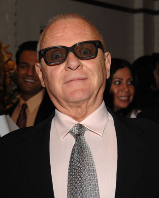 Anthony Hopkins at event of Beowulf (2007)