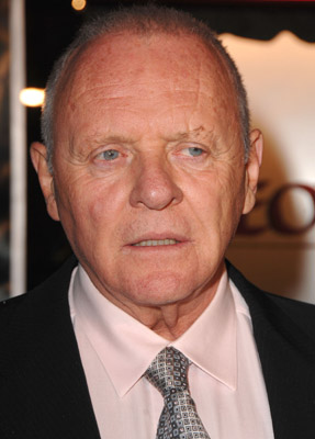 Anthony Hopkins at event of Beowulf (2007)