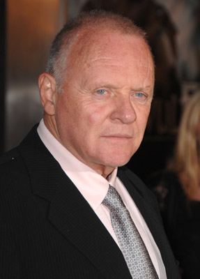 Anthony Hopkins at event of Beowulf (2007)