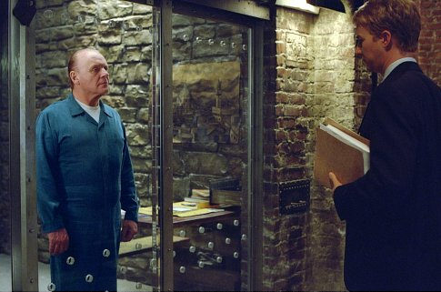 Still of Anthony Hopkins and Edward Norton in Raudonasis drakonas (2002)