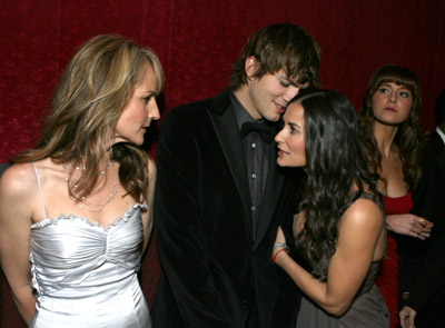 Helen Hunt, Demi Moore, Ashton Kutcher and Mary Elizabeth Winstead at event of Bobby (2006)