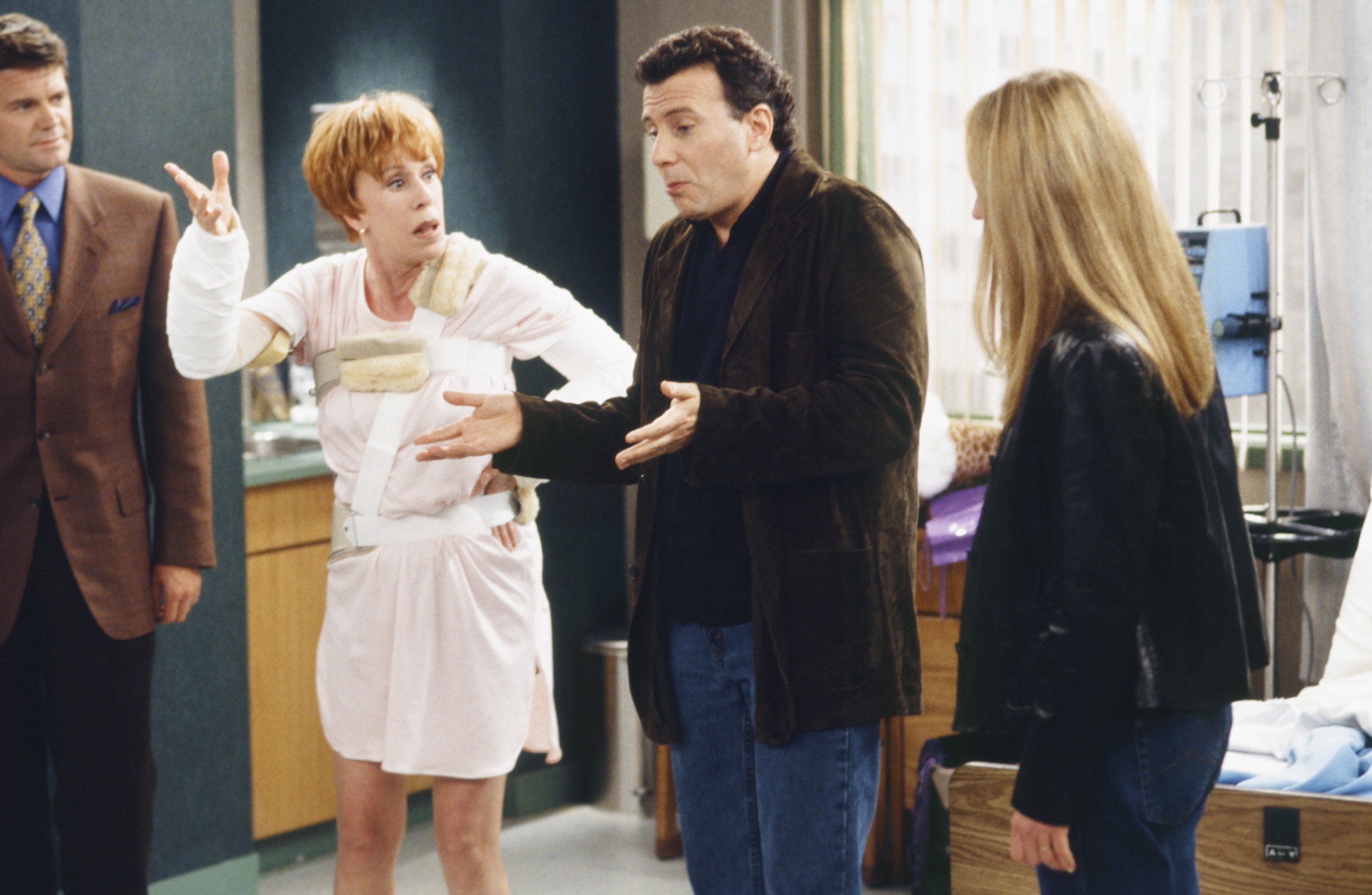 Still of Helen Hunt, Carol Burnett, Paul Reiser and John Michael Higgins in Mad About You (1992)