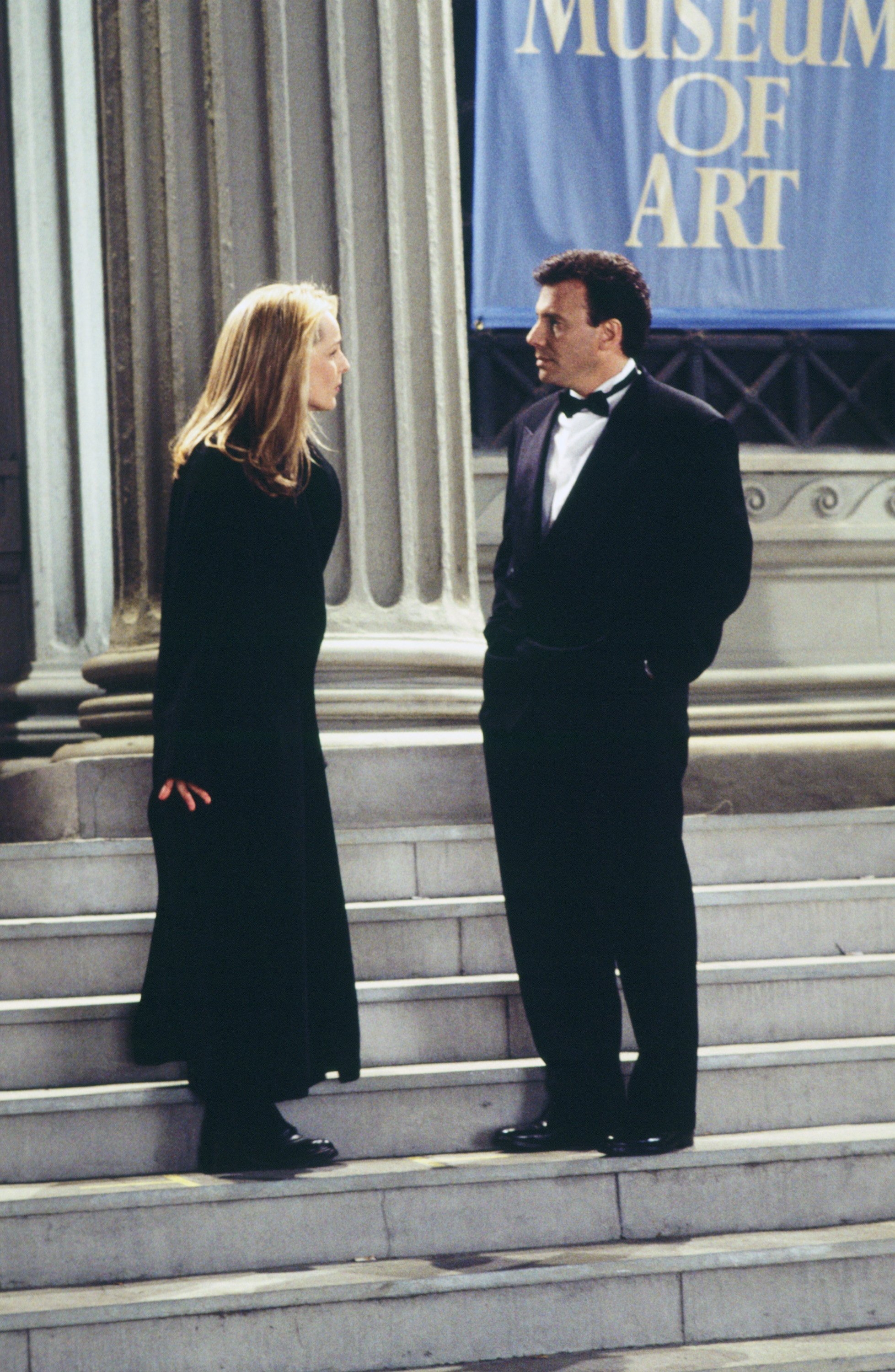 Still of Helen Hunt and Paul Reiser in Mad About You (1992)