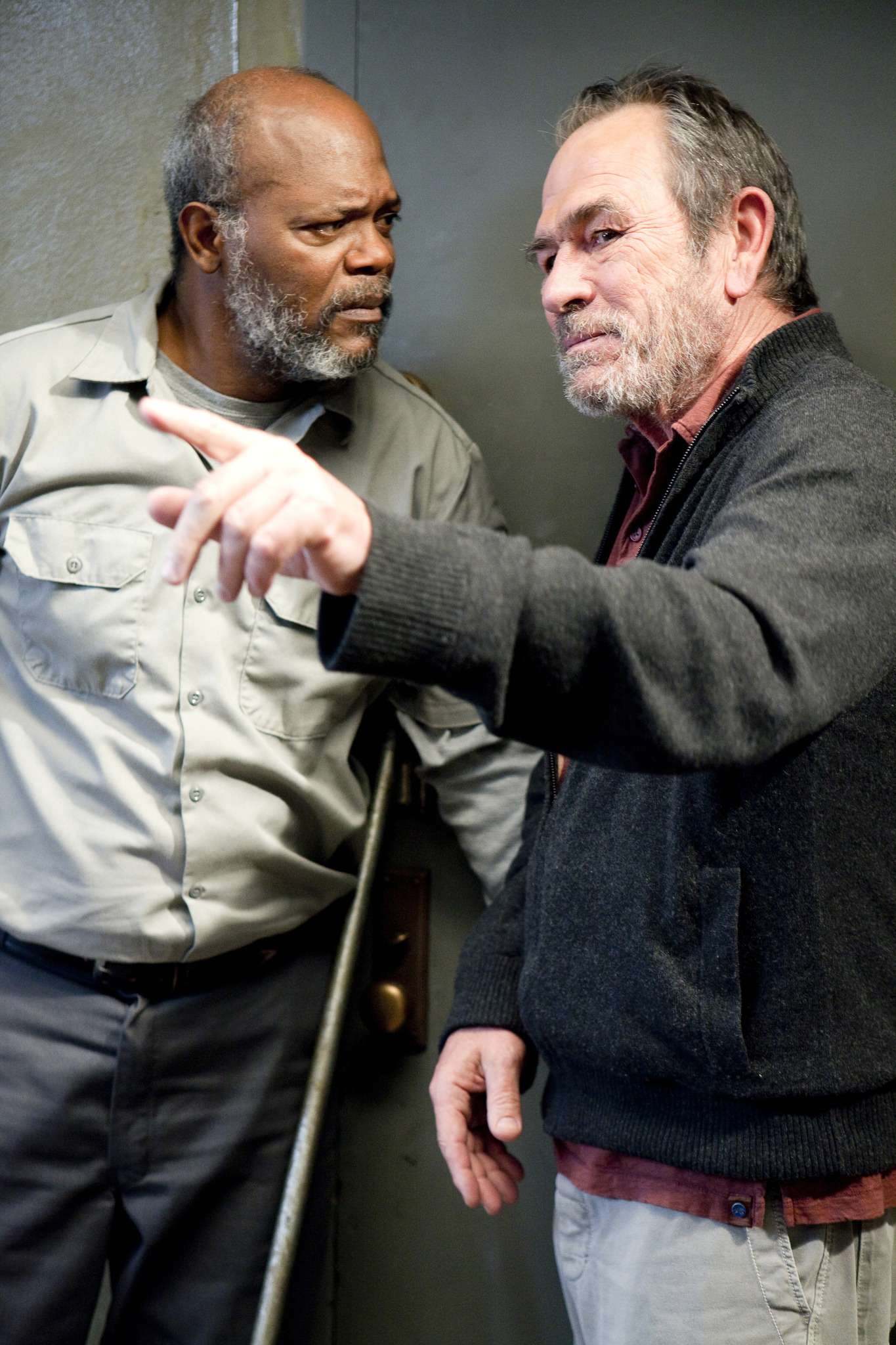 Still of Samuel L. Jackson and Tommy Lee Jones in The Sunset Limited (2011)
