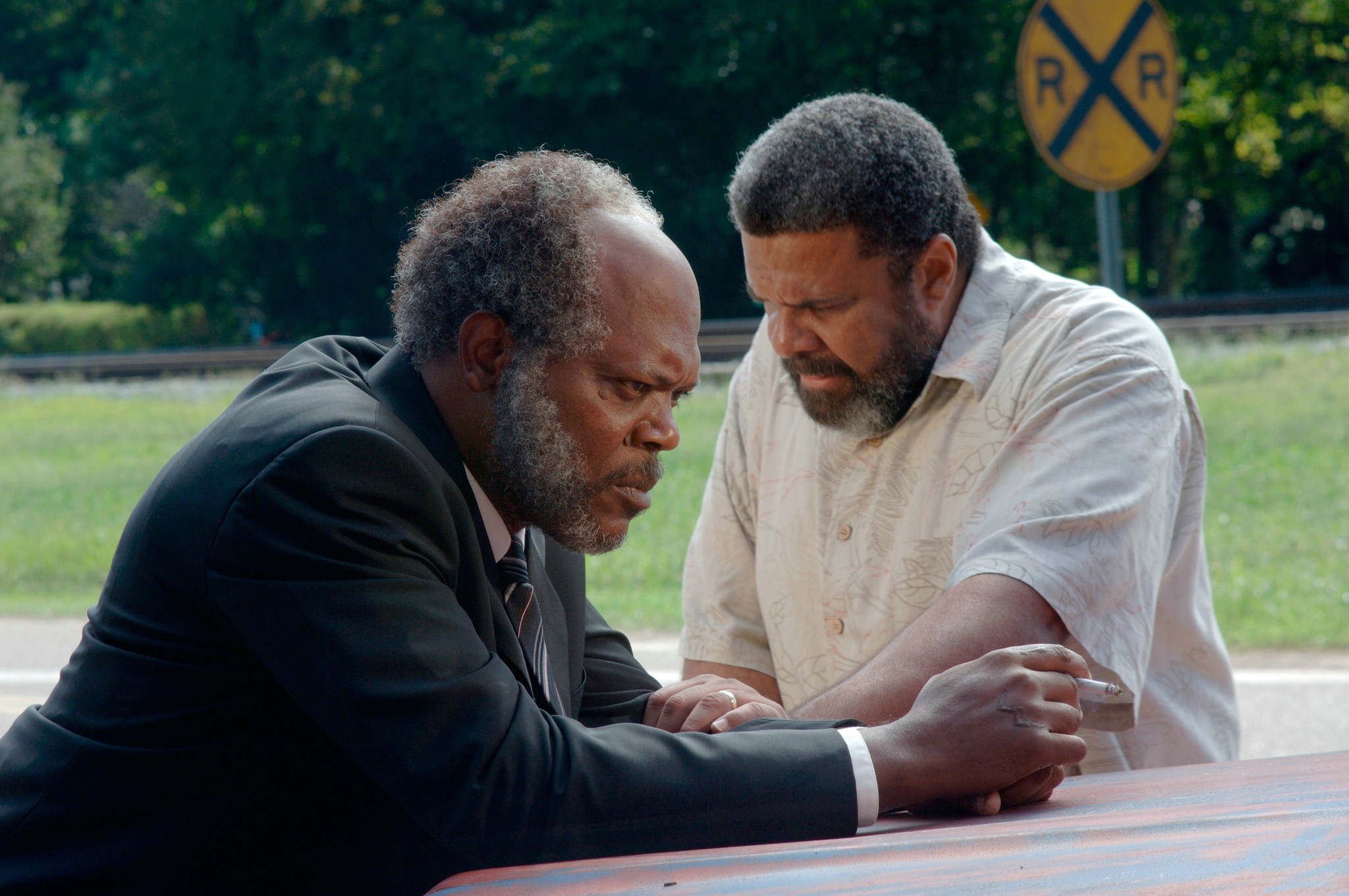 Still of Samuel L. Jackson and John Cothran in Black Snake Moan (2006)