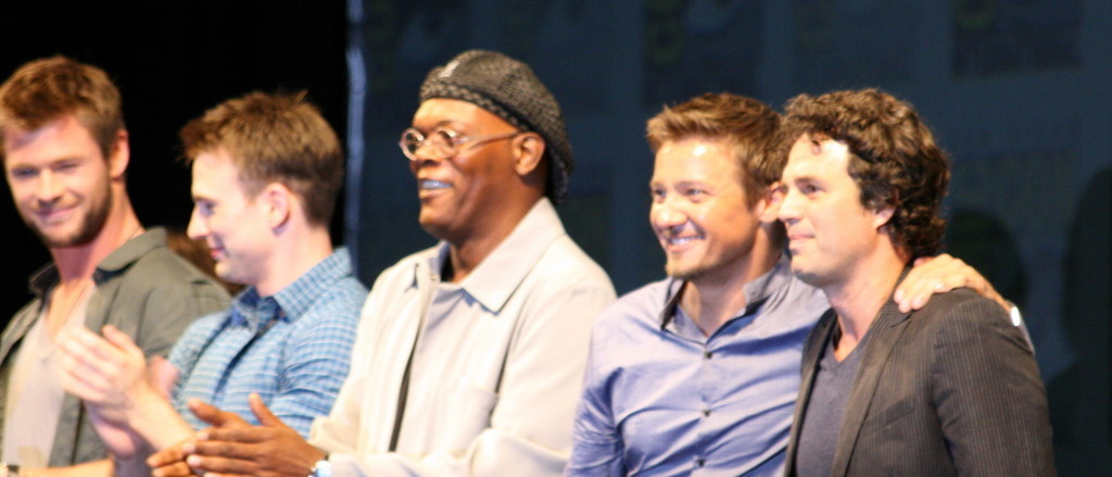 Samuel L. Jackson, Chris Evans, Jeremy Renner, Mark Ruffalo and Chris Hemsworth at event of Kersytojai (2012)