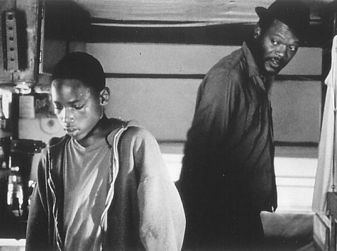 Still of Samuel L. Jackson and Sean Nelson in Fresh (1994)