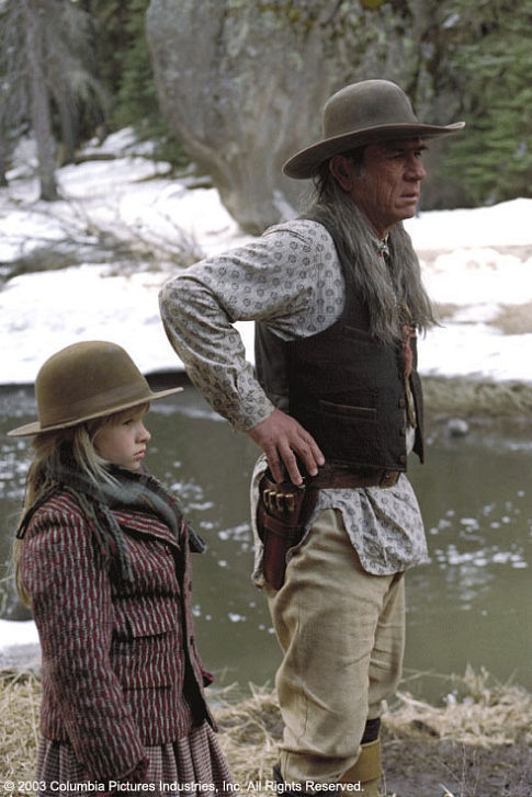Still of Tommy Lee Jones and Jenna Boyd in The Missing (2003)