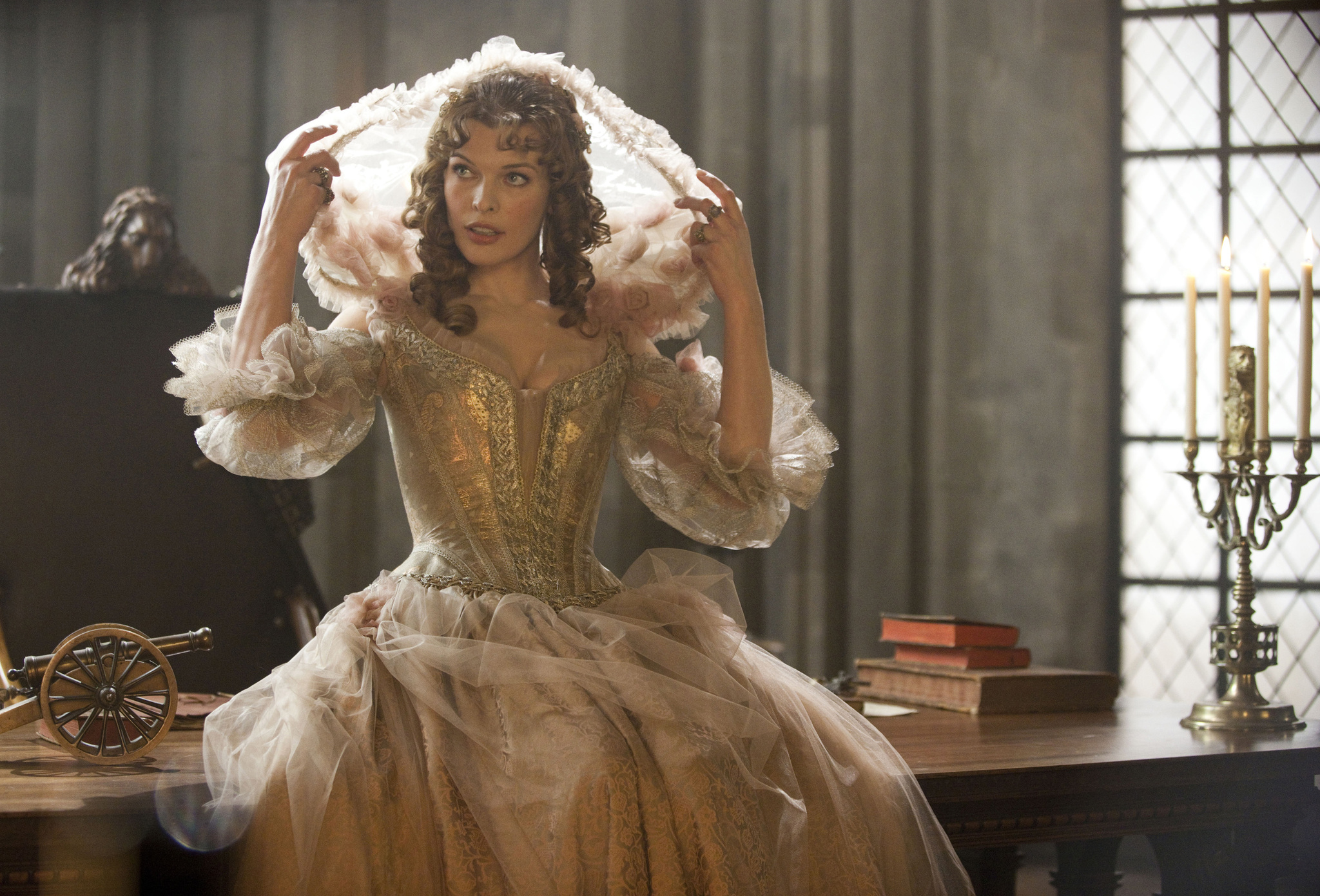 Still of Milla Jovovich in Trys muskietininkai 3D (2011)