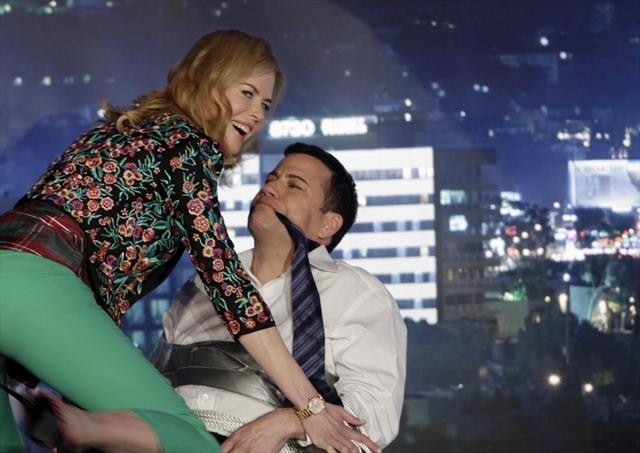 Still of Nicole Kidman and Jimmy Kimmel in Jimmy Kimmel Live! (2003)