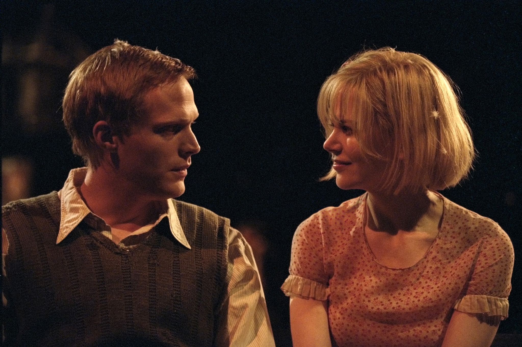 Still of Nicole Kidman and Paul Bettany in Dogville (2003)