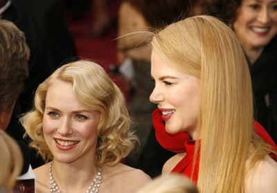 Nicole Kidman and Naomi Watts at event of The 79th Annual Academy Awards (2007)