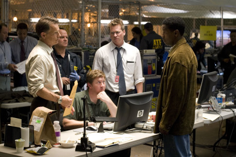 Still of Val Kilmer, Denzel Washington and Bruce Greenwood in Deja Vu (2006)