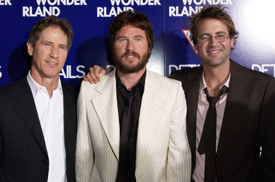 Val Kilmer, James Cox and Jon Feltheimer at event of Wonderland (2003)