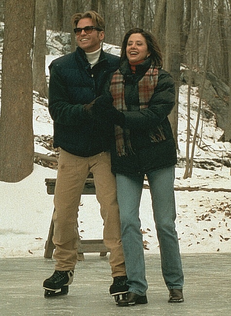 Still of Val Kilmer and Mira Sorvino in At First Sight (1999)