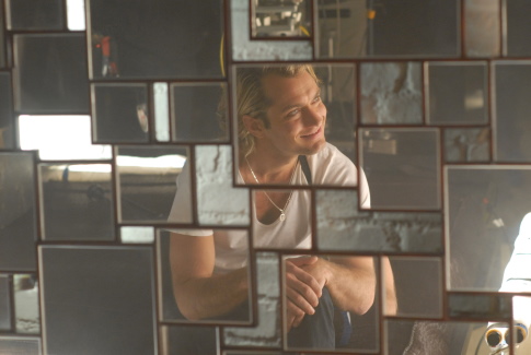 Still of Jude Law in Sleuth (2007)