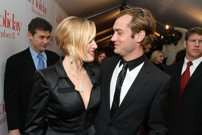 Jude Law and Kate Winslet at event of The Holiday (2006)
