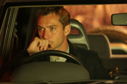 Still of Jude Law in Breaking and Entering (2006)